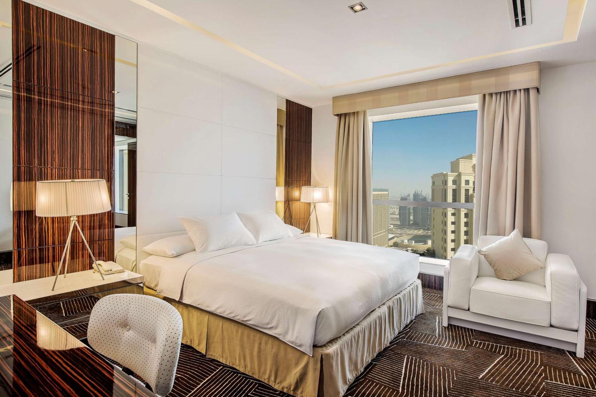 Hilton Dubai The Walk Hotel Exterior photo
